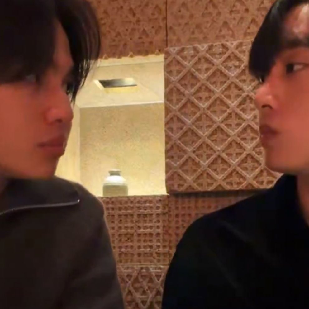 THE TENSION IS SO BIG AMD THEY ARE SO CLOSE?!!! CAN THEY (WANT) KISSING OR SOMETHING 😋

#WilliamEst