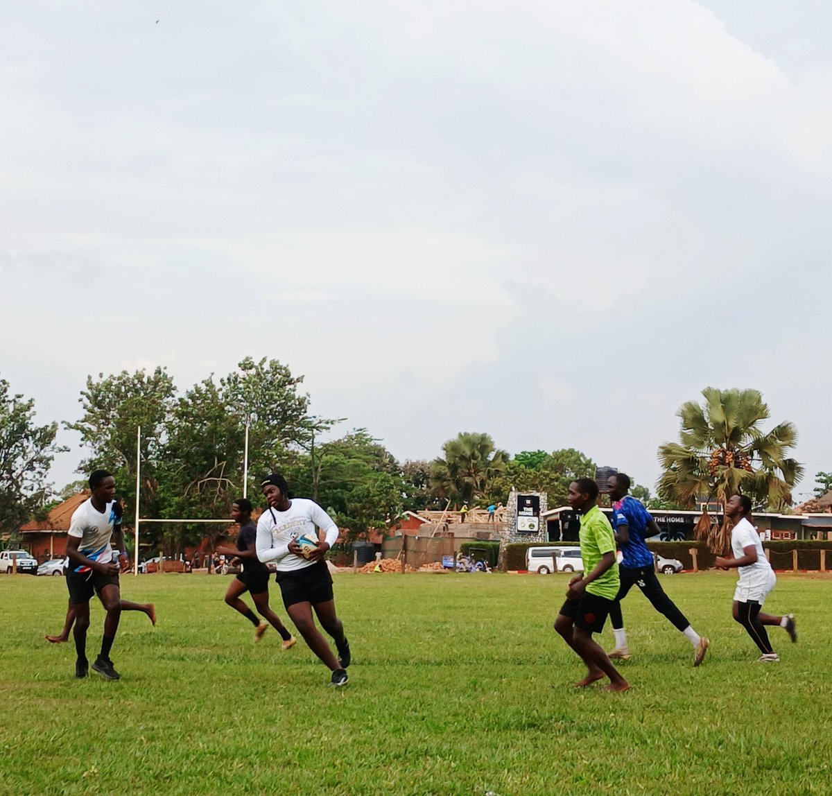 @Meddy Mapesa~@Zeus 🇺🇬 tweet media