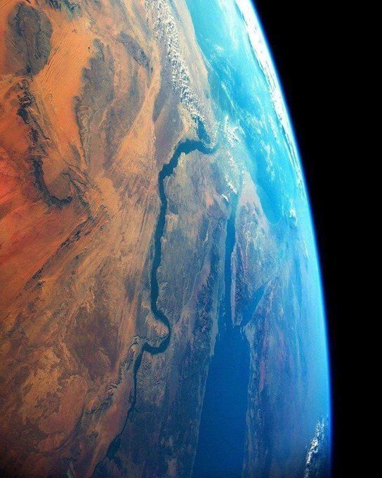 AMAZlNGNATURE's tweet photo. The Nile River as seen from space. https://t.co/jbTVzkzt2Y
