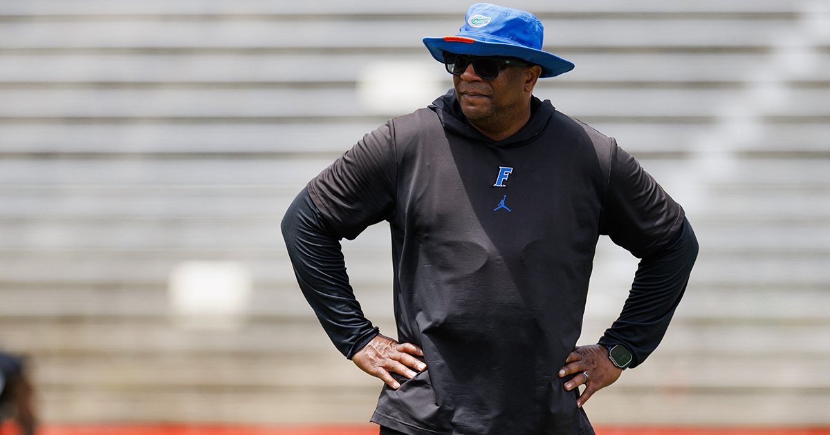 InsideTexas's tweet image. Jabbar Juluke interviewed for the vacant Texas running backs coach position, agent sources tell @EricNahlin and @justinwells2424. 

MORE DETAILS (FREE): on3.com/teams/texas-lo…