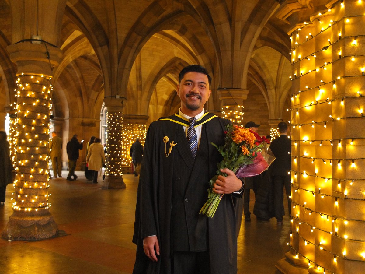 boibolang_'s tweet photo. #TeamUofG
 @UofGlasgow 🥂 https://t.co/LDghxLKqyK
