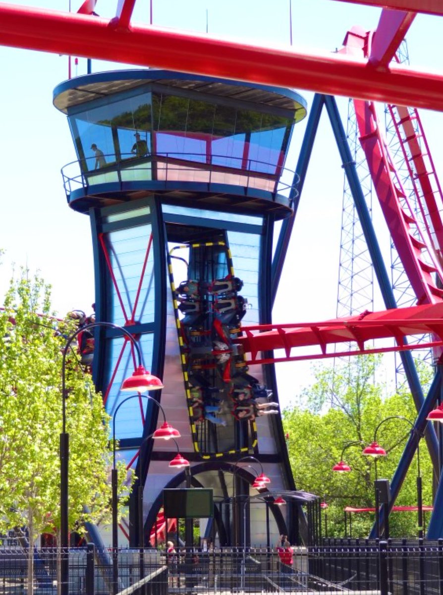 #25DaysOfCoasters RCX Top 125 Rank Day 9: 83 &amp; 82

83. Flash: Vertical Velocity - Six Flags Great Adventure
Make: Vekoma, Model: Super Boomerang
Opened: 2025

Without the bulky Vekoma vest restraints Flash: V2 would probably rank a lot higher as it has excellently profiled