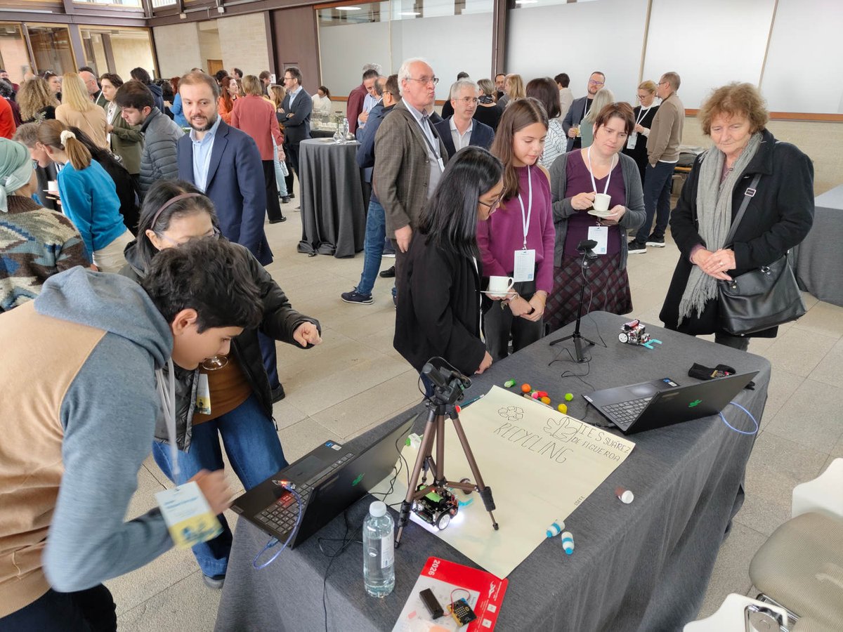 IES SUÁREZ DE FIGUEROA tweet media