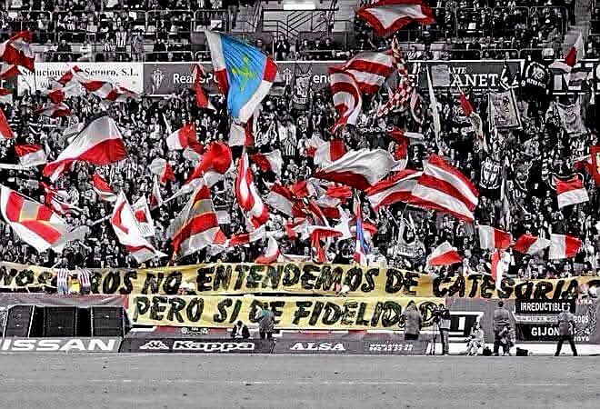 Si de algo entiende el sportinguismo es de no rendirse.
Si de algo saben los Gijonudos es de fidelidad.

Sabemos que no hace falta, pero pedimos al sportinguismo que muestre orgulloso su camiseta, bufanda y bandera al saltar el equipo, acompañando al tifo que lucirá el Fondo Sur.