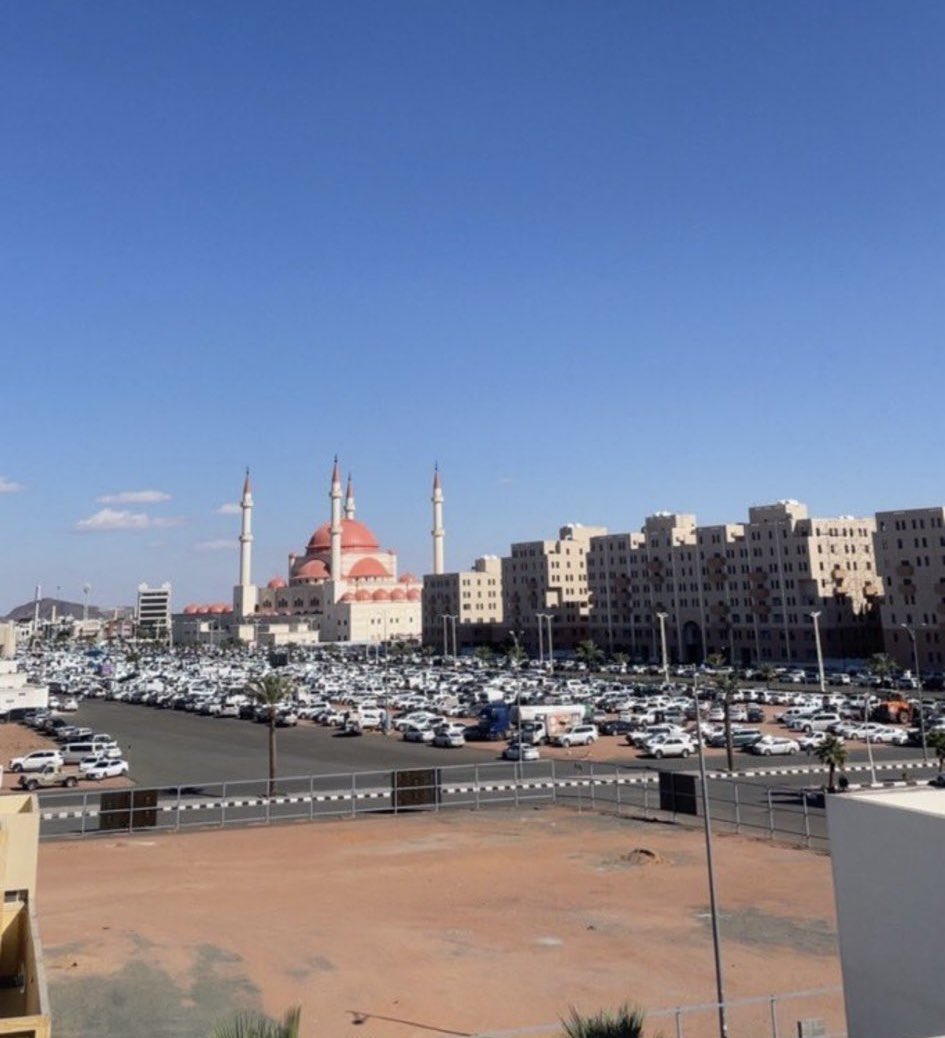 R_Shammar's tweet photo. رحم الله #ابو_مرداع وأسكنه فسيح جناته وألهم أهله وذويه ومحبّيه الصبر والسلوان

هنيئاً له محبة ملايين البشر له .. نحسبه -والله حسيبه- محبوباً في السماء كما هو محبوب في الأرض

شفى الله أبو حصة ودخيّل .. وجعل ما أصابهم تكفير لذنوبهم ورفعة لدرجاتهم https://t.co/4TJG1hbI8M
