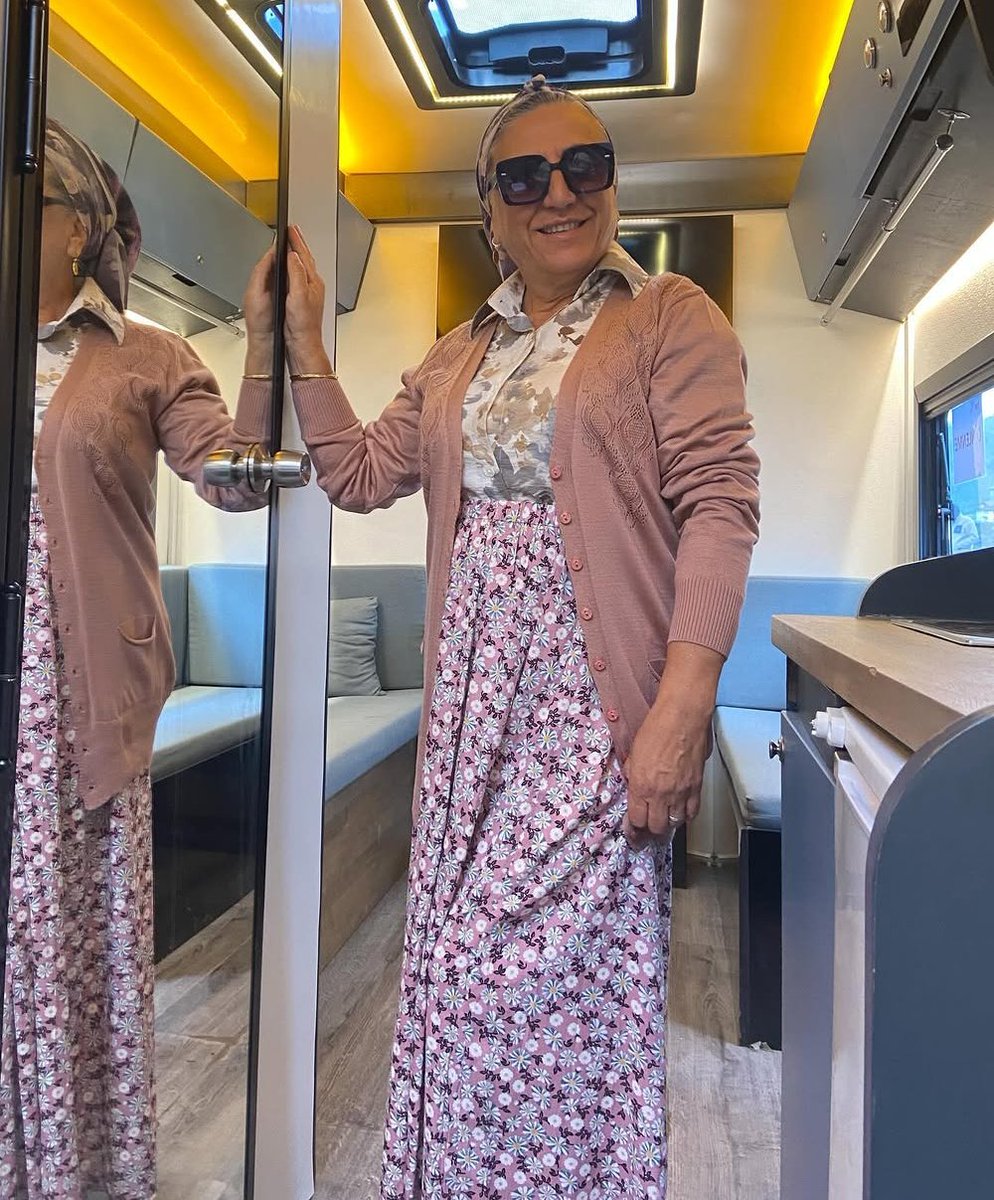 İlve vurulmuşken,Atakan'a bakıp zengin olan Bedriye'nin keyif #TaşacakBuDeniz