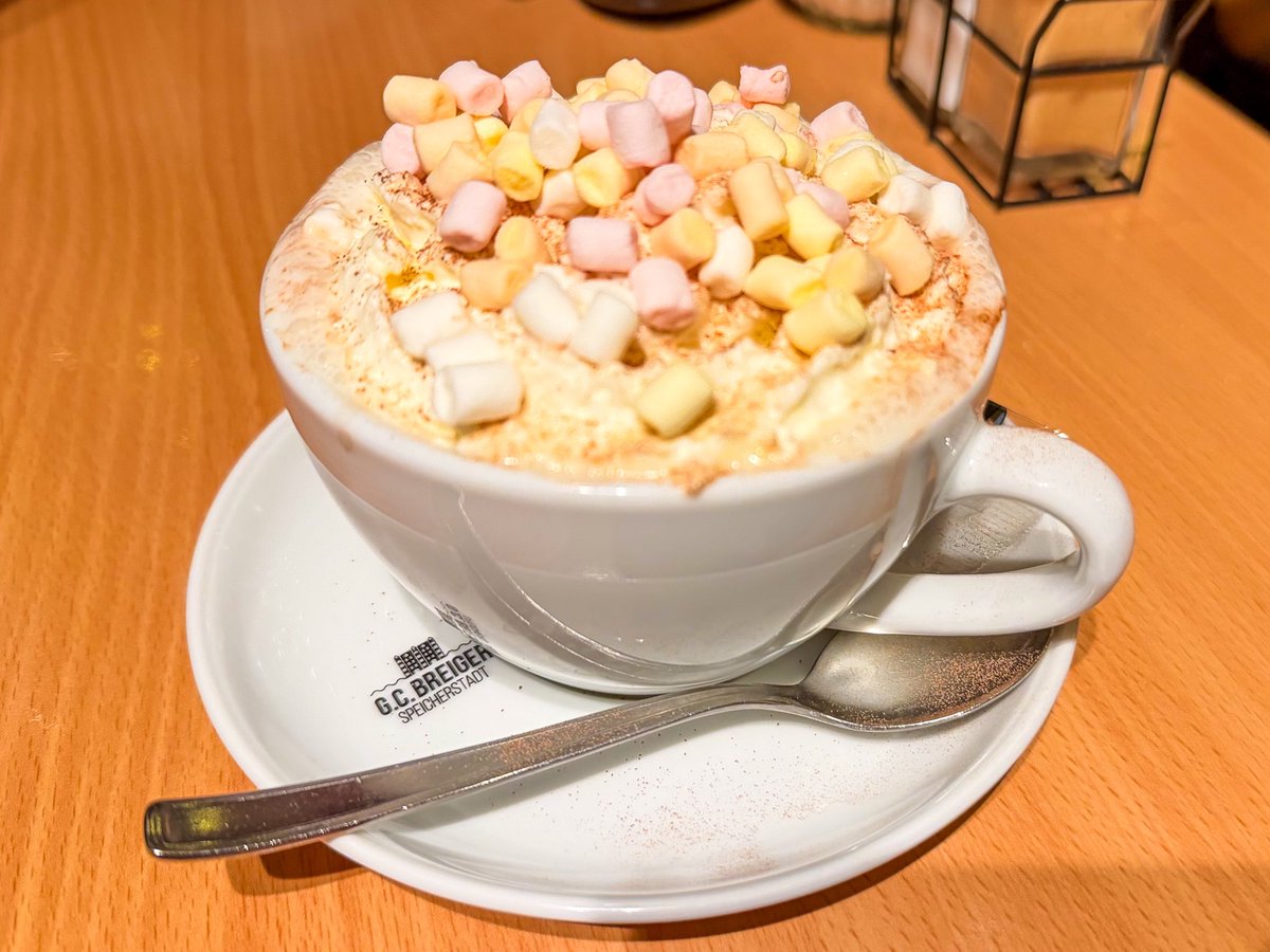 冬はやっぱりホットチョコレート🫕 マシュマロ入りが最高😆