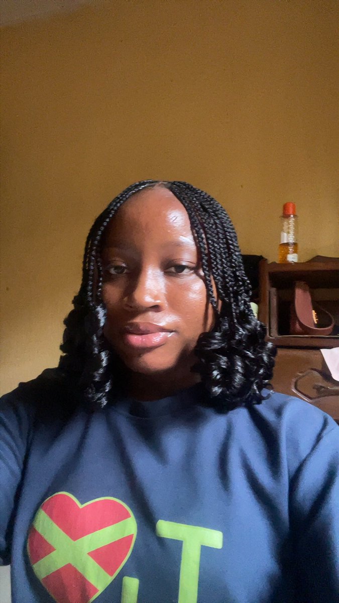 kelechi_excel's tweet photo. My new hair #newhair https://t.co/bIOwnYeu5U