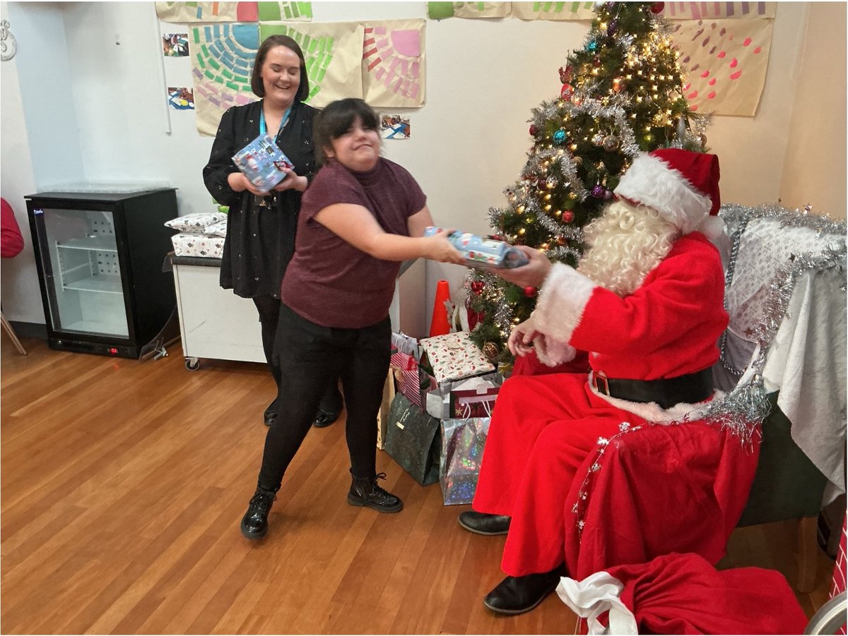 Linburn Academy tweet media