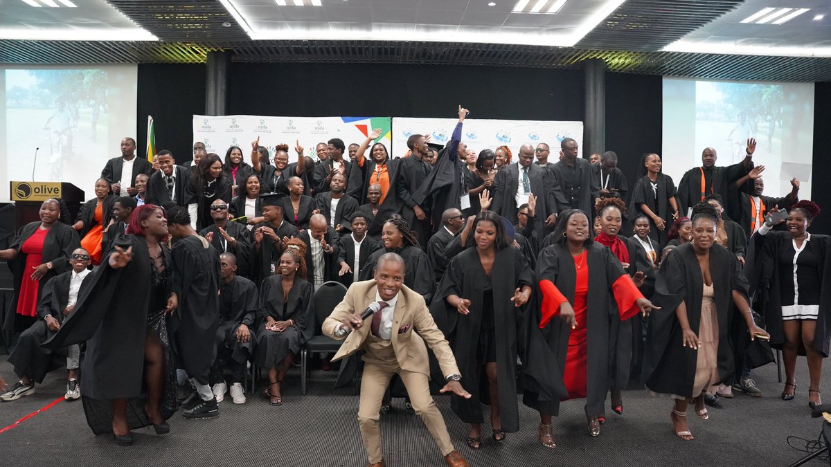 NYDARSA's tweet photo. Siyanihalisela! Congratulations to the young people of KZN, the Last Mile Delivery Programme changes lives.

#NYDA #TETA #LastMileDeliveryProgramme #Takealotsa #YouthEmpowerment #JobCreation #DurbanEvents #YouthDevelopment #KZNYouth #UnlockingOpportunities https://t.co/tIWfvrjT5i