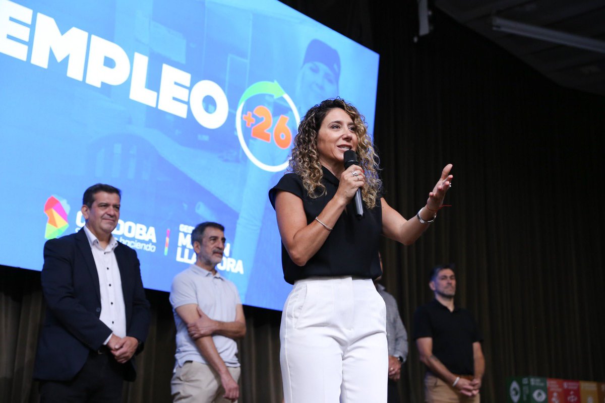 LauraJureCba's tweet photo. Es una enorme alegría saber que miles de cordobeses estén trabajando de vuelta de la mano de Empleo +26. 👏🏼  Sabemos que el acceso al trabajo es más complicado para quienes tienen más de 26 años, por eso este programa se convirtió en una gran oportunidad para que puedan reinsertarse en el mercado laboral. 

¿Querés ser parte? Toda la info está en ▶️ https://t.co/VwnO0xGEuB.