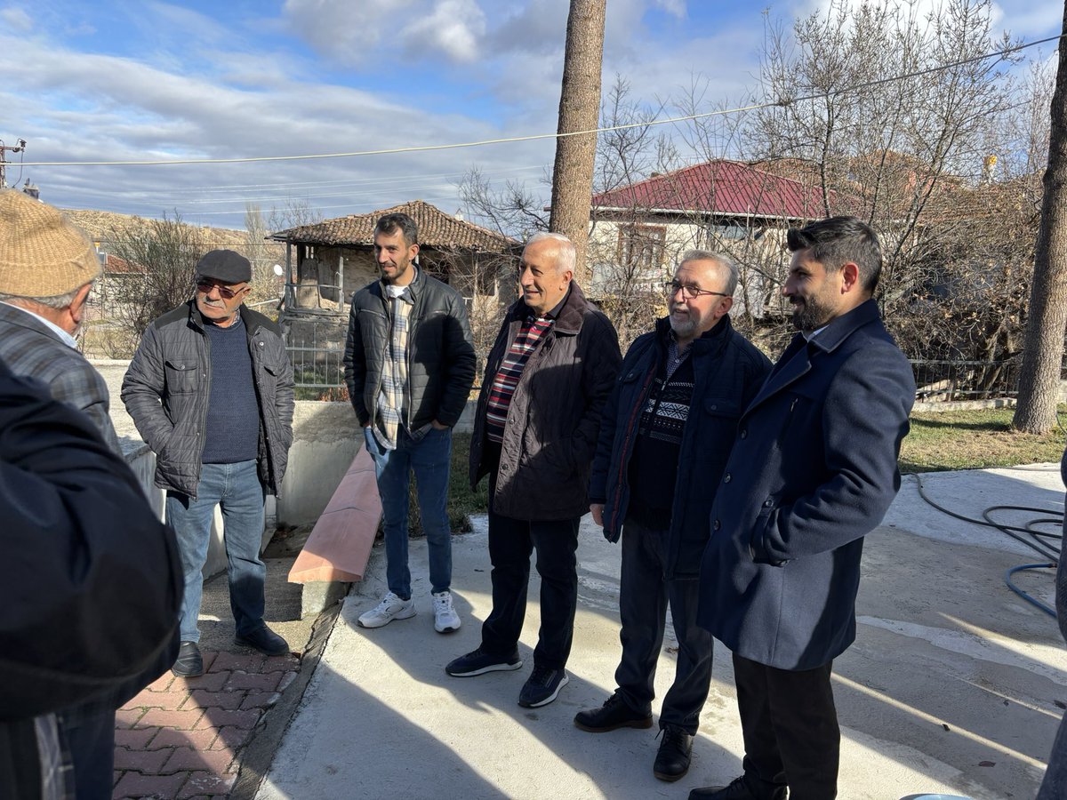 Akçalı Köyü 🇹🇷

Teşkilatımızla birlikte Akçalı (Genek) köyümüzü ziyaret ederek gündemdeki konularla ilgili istişarelerde bulunduk. 

Köy muhtarımız Sn. Adil Şahin ve heyetine nazik misafirperverlikleri için teşekkür ederiz.

#eldivan