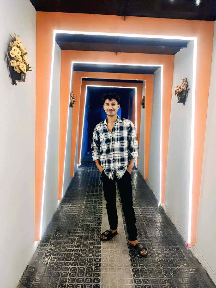 NuhasNiksun's tweet photo. তুমি আমার থেকে কি চাও?? https://t.co/nVbK7TjBcE