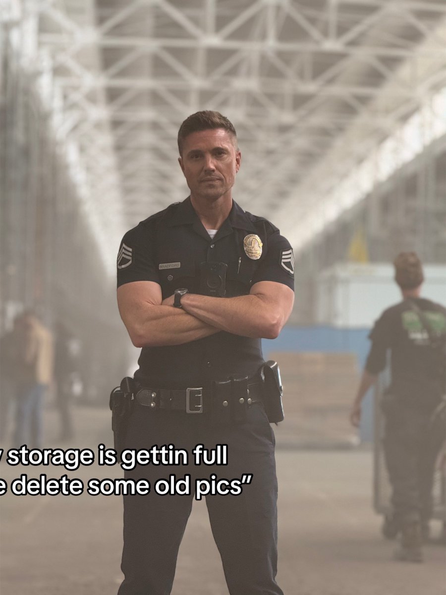 ericwinterfeed's tweet photo. 📸 | Eric Winter via Tiktok [12.12.2025]

— New me vs old me… IYKYK #bradford #Dash #therookie #witchesofeastend #fy https://t.co/oOnOJVA5zb