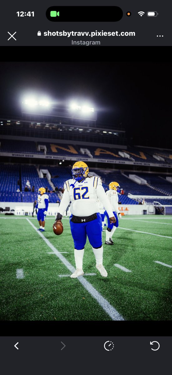 hudl.com/v/2Skv1H
Check out my senior season highlights <a href="/CoachBrown62/">Coach Najee Brown</a> <a href="/MustangGang410/">Mervo H.S. Football</a>