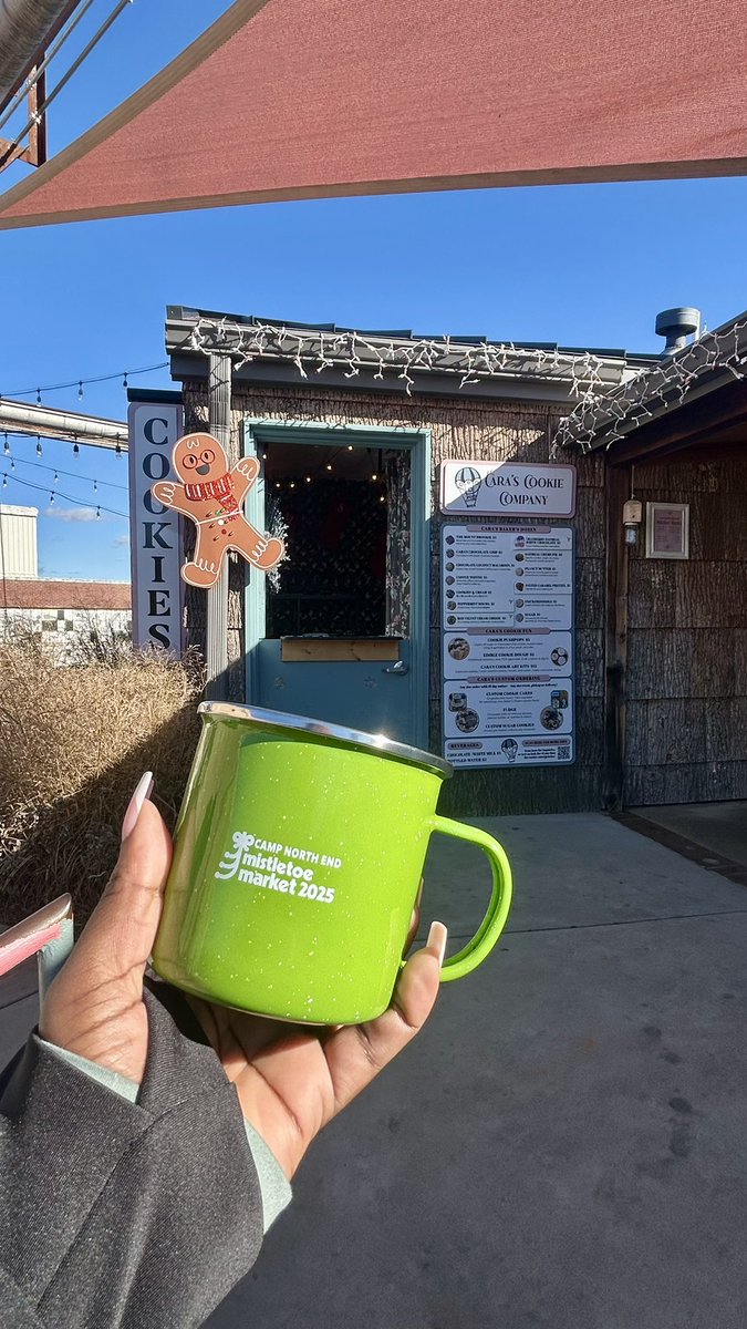 carascookieco's tweet photo. 2nd #MistletoeMarket tomorrow and the annual Reindog parade!

1st 20 customers receive this limited edition holiday mug and we’ll have a limited amount of pup cookies for sale too!

@campnorthend https://t.co/sCHvkHhk1I