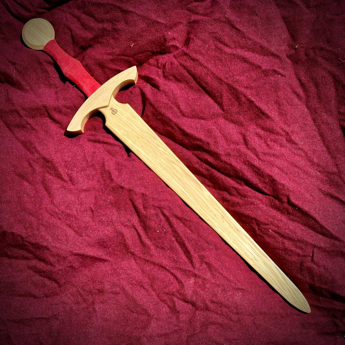 TheMiddleborne's tweet image. I can’t get any new orders out for Christmas, but if you’re looking for a sweet gift in the new year, the swords and bookmarks at Middleborne Arms make for the best