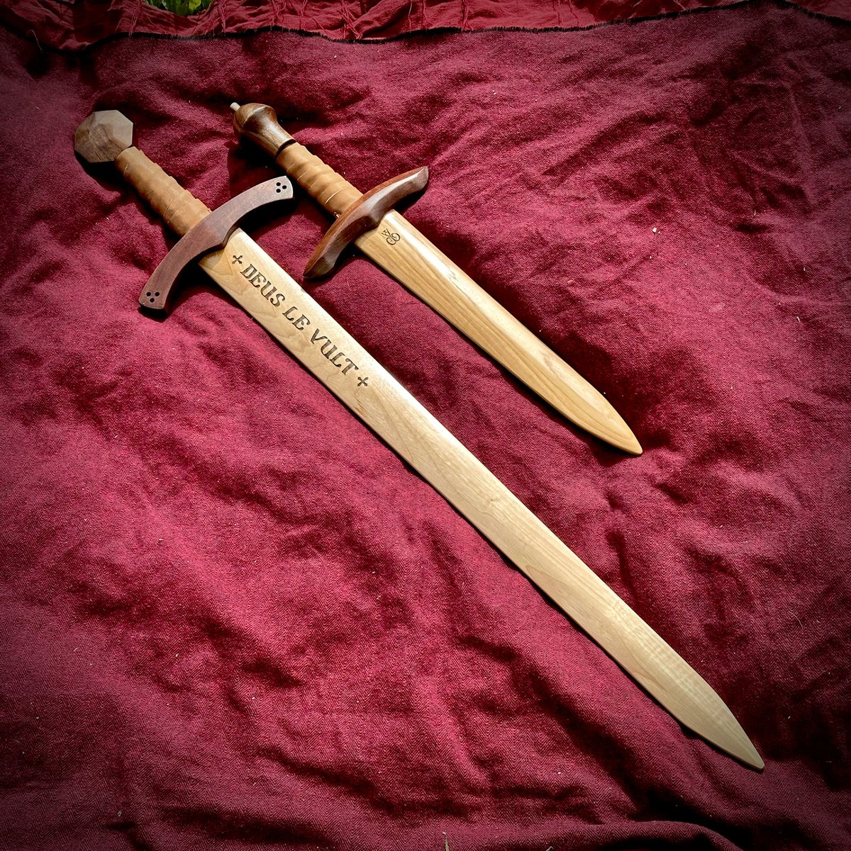 TheMiddleborne's tweet image. I can’t get any new orders out for Christmas, but if you’re looking for a sweet gift in the new year, the swords and bookmarks at Middleborne Arms make for the best