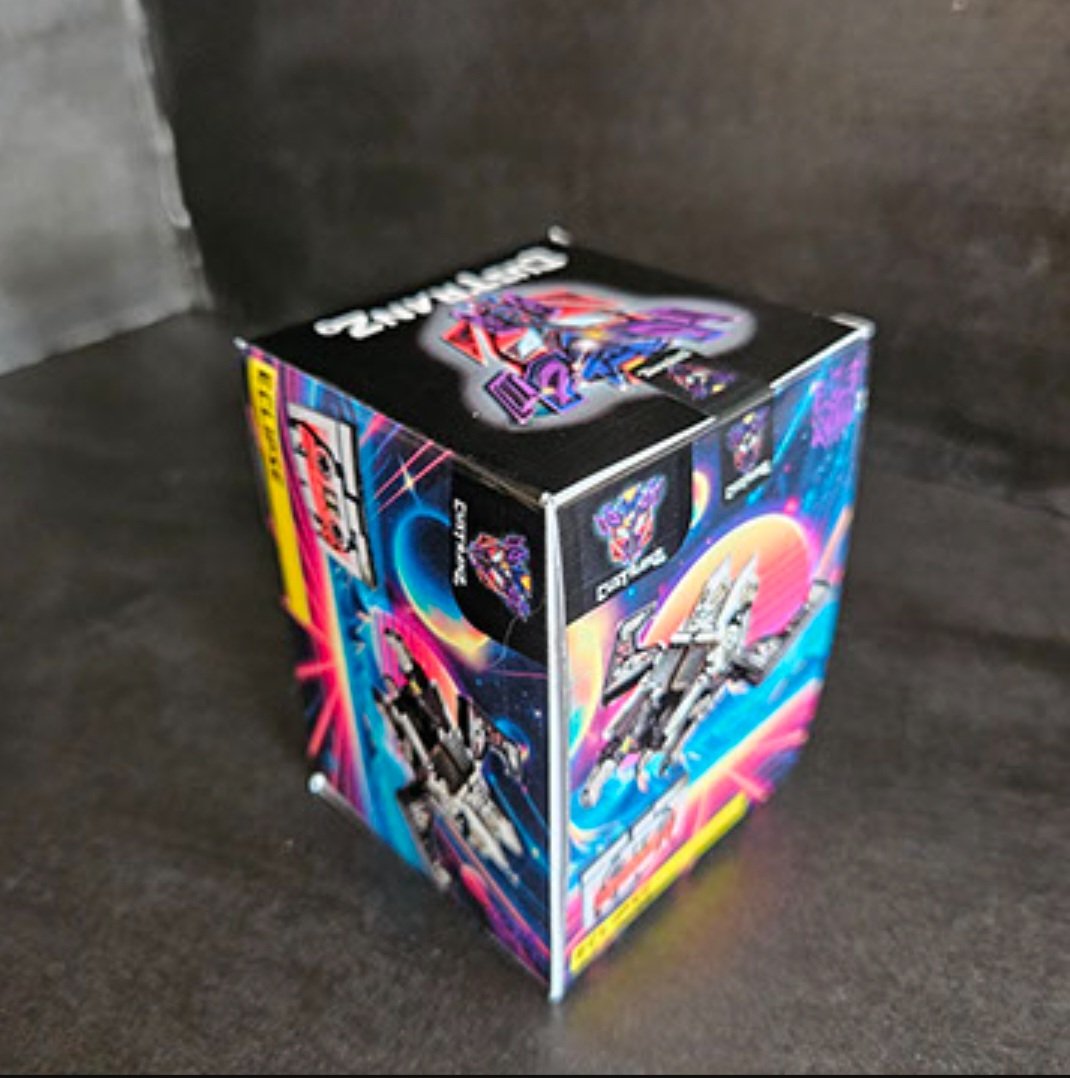 custranz's tweet photo. ECLIPSE
Boxed up
Custom Decepticon Cassette 
#custranz #customtransformer #cassette #decepticon #handpainted #art #graphicdesign #3Dprint  #custom https://t.co/WnIIUhUnoo