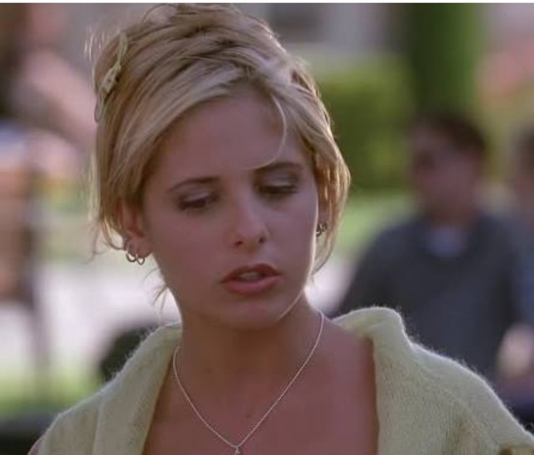 Nothing says early 2000s as much as Buffy's zigzag hair