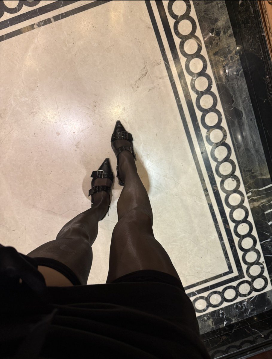 有时候甚至希望路人可以听到跳蛋的声音呢～