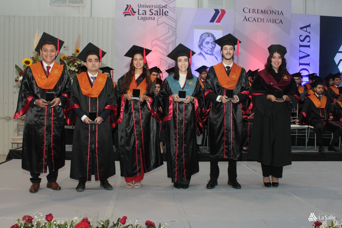 💥 MOMENTOS LA SALLE 2025 💥 En el mes de enero celebramos la Ceremonia Académica de Graduación del Semestre Otoño 2024🌟