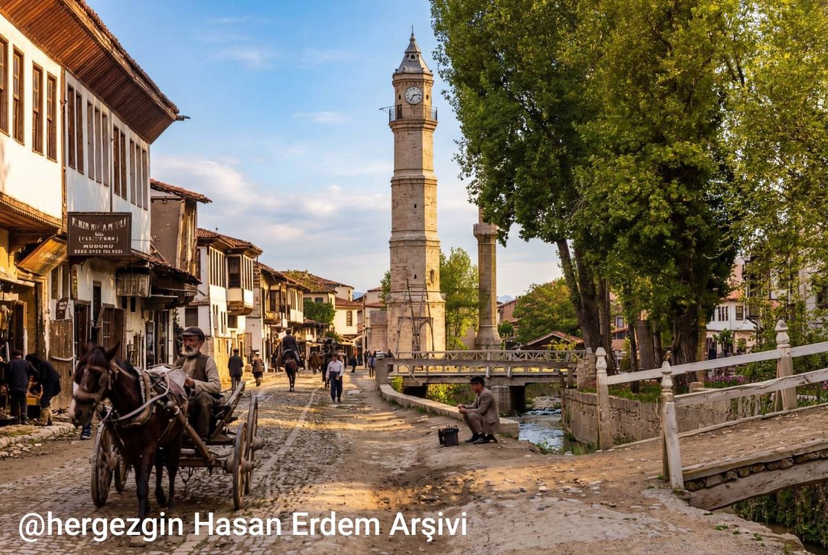 Tokat Behzad Çarşısı ve Saat Kulesi 1930 lu yıllar TOKAT
Orjinal fotoğraftan renklendirme