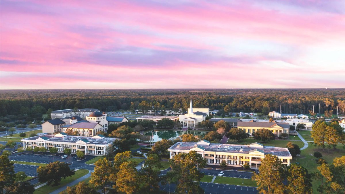 matt_rolader's tweet photo. Excited to be in Charleston this weekend for an official visit with @CSU_FB 
@GabeGiardina 
@coachbchadwick 
@trlong02 
@FentressKicking https://t.co/GEcN5x8xrL