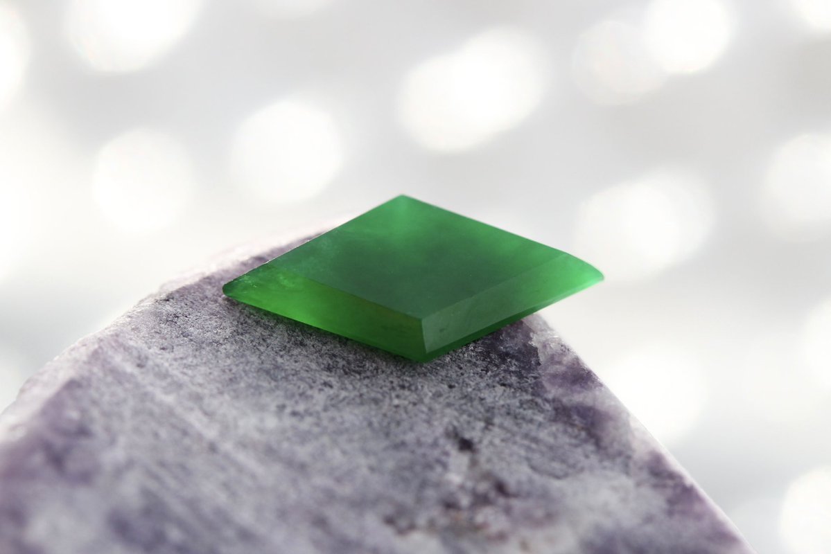 翡翠 ひすい 洗練の一石✨新入荷 第34回東京ミネラルショーへ 本日2日