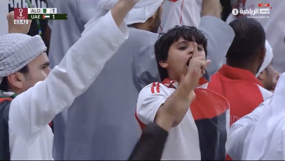 هذي لكل مرتزق 
هذي لكل اخونجي
لكل واطي كان يصفر وقت نشيدنا الوطني
لكل شخص يدير الامور من خارج الملعب

كننا و مازلنا و سنبقى غصه في بلعومكم يا زبايل 💦