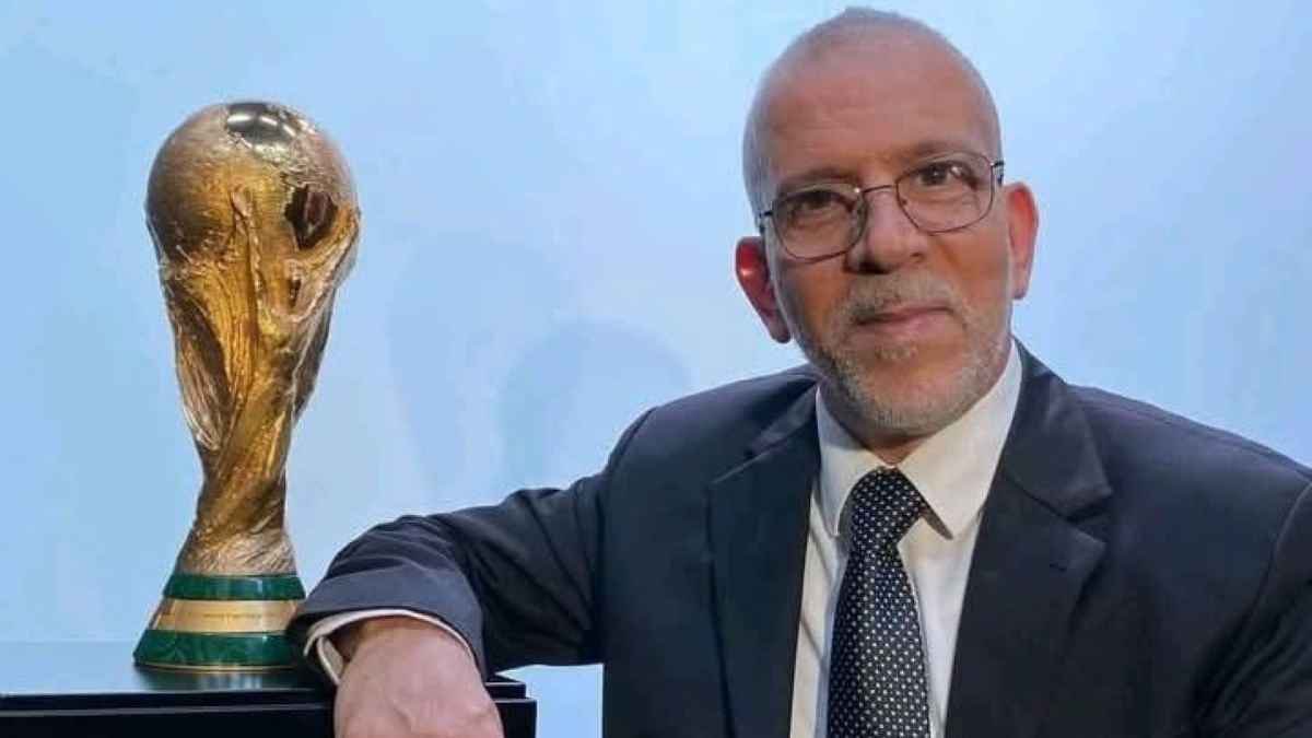 ساخر tweet media