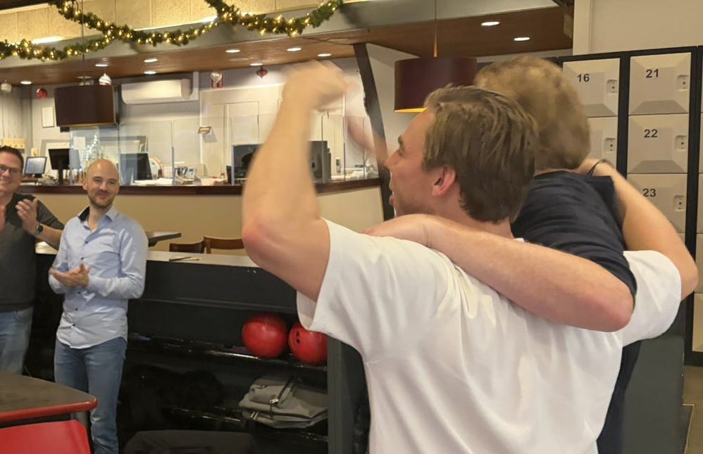 Eenvoudig door de halve finale. Met 8 teams de finale in. Robihnio en ik genoegen moeten nemen met plek 2 achter Erik &amp; Kees. Maar daar praat niemand meer over na 10 jaar. Stijn Kling onzichtbaar trouwens. #Scorito