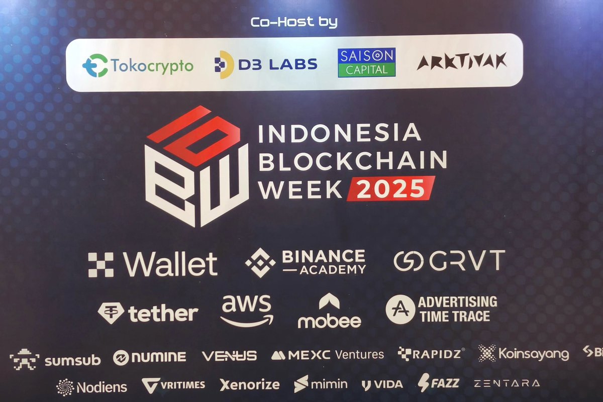 aiwayworld's tweet image. 👏😏At the recently concluded Indonesia Blockchain Week 2025 (IDBW 2025), a new wave of commercial innovation powered by AI, blockchain, and real-world economies quietly took center stage. As the largest Web3 event in the ASEAN region, the conference was held on December 10–11,…