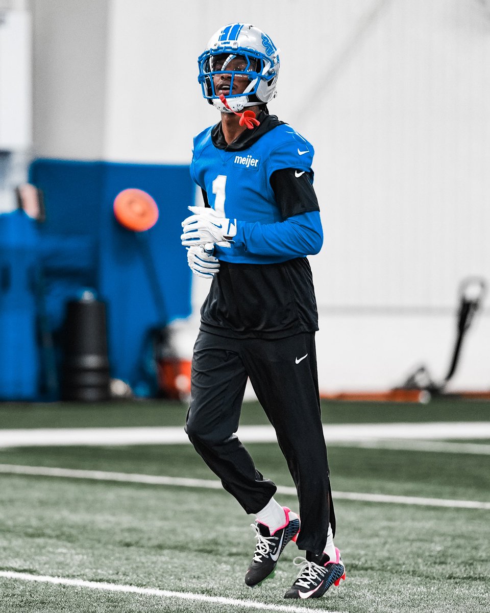 Lions's tweet image. Don’t blink.

@Jahmyr_Gibbs1 
@bigsgjamo 
#ProBowlVote