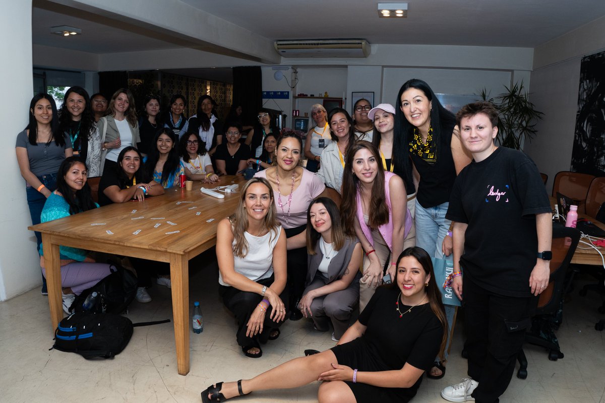 Daniela Henao tweet media