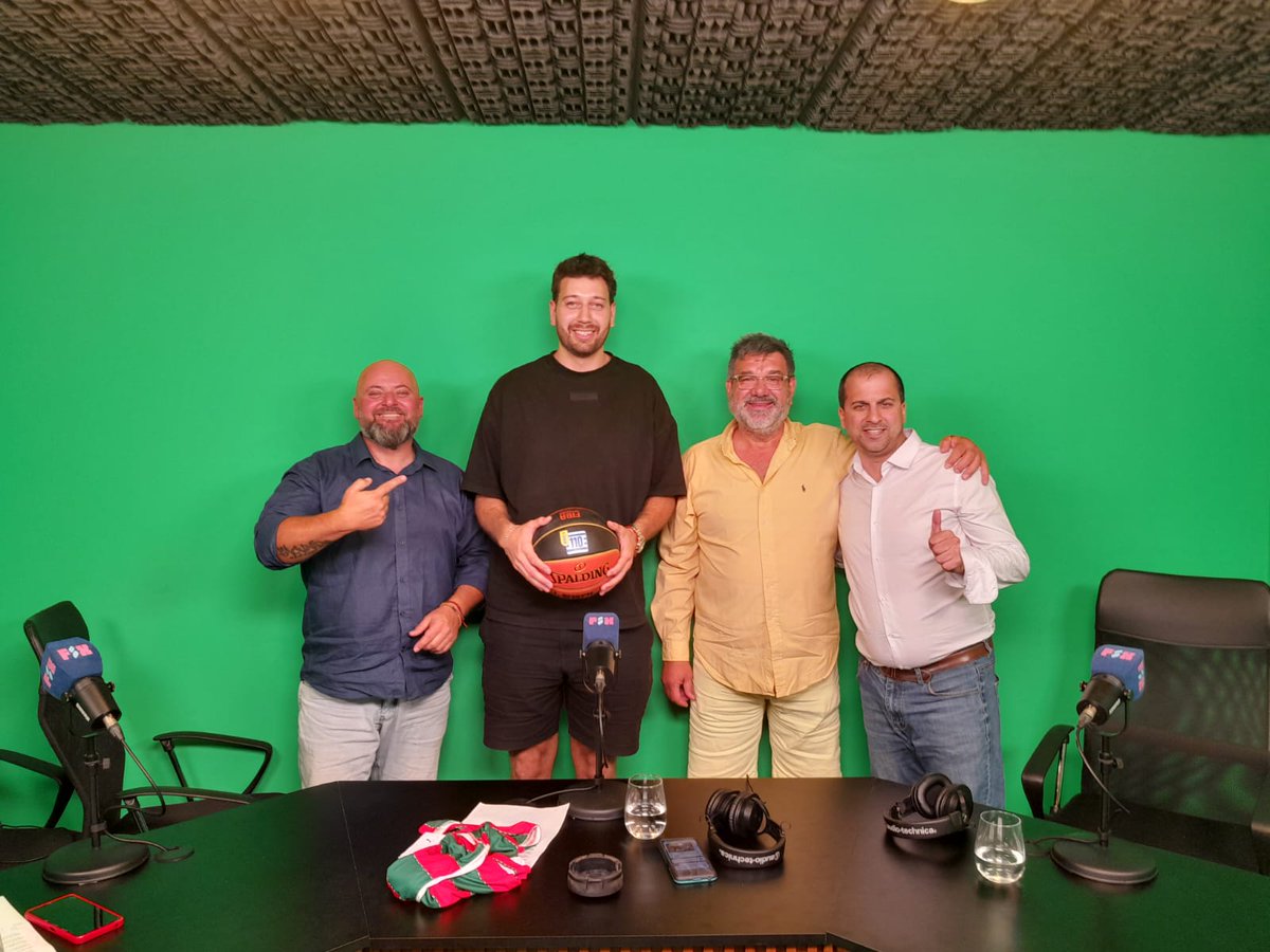 Hoy nos visitó el Capitán de <a href="/BasketCAPuy/">PEÑAROL | Basketball</a> en estudios, gracias <a href="/EmilianoSerres/">Emiliano Serres</a> por ser parte de <a href="/BCPasion/">Básquetbol Con Pasión</a> y <a href="/somosfix/">FIX Entertainment</a>