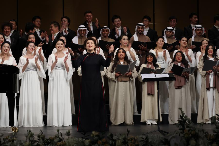 XHNews's tweet image. Renowned Chinese choir brings the house down on first tour in Saudi Arabia xhtxs.cn/8NE #Mideast&amp;amp;China