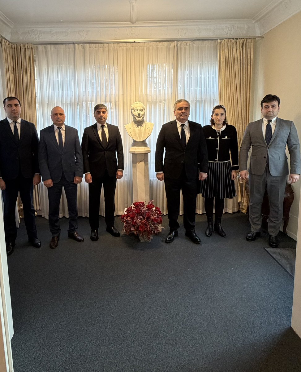 Azərbaycan xalqının Ümummilli Lideri Heydər Əliyev 12 dekabr 2025-ci il tarixində öıkəmizin İsveçrədəki səfirliyində anılmışdır.