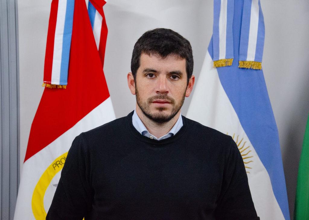 Un partido con gestion, federal y que apuesta a la Juventud... felicitamos a nuestro presidente <a href="/leonelchiarella/">Leonel Chiarella</a>. 
Desde Tierra del Fuego nuestro compromiso de acompañar en la gestión venidera y la consolidación de un proyecto nacional. Vamos Radicales.