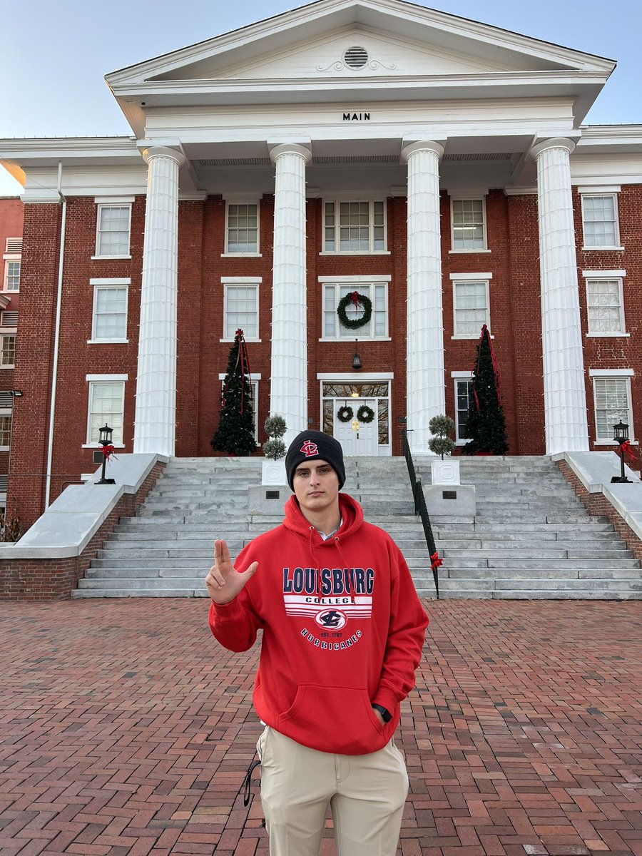 GradyAustyn's tweet photo. #AGTG Blessed to say after a great conversation with @Coach_QSpellman I’m 100% committed to @Louisburg_FB #Gorhurricanes 
@1MjWilliams2 @Real_CoachHall @Coachtommy843 @CoachFBWaters https://t.co/1DvbGa2YCK