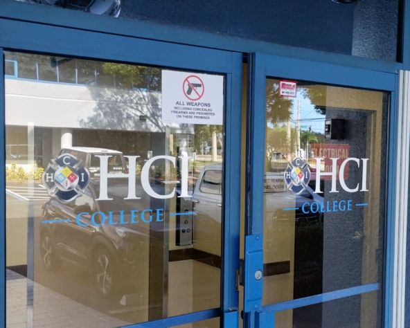 i360Lauderhill's tweet image. We brought a splash of creativity to HCI College with our vibrant vinyl and dimensional aluminum letter wall displays, window vinyl, &amp;amp; informative parking signs! 

#CustomSigns | #InteriorSigns | #WindowGraphics | #WallGraphics | #DimensionalLetters |  #LobbySigns | #Parkingsigns