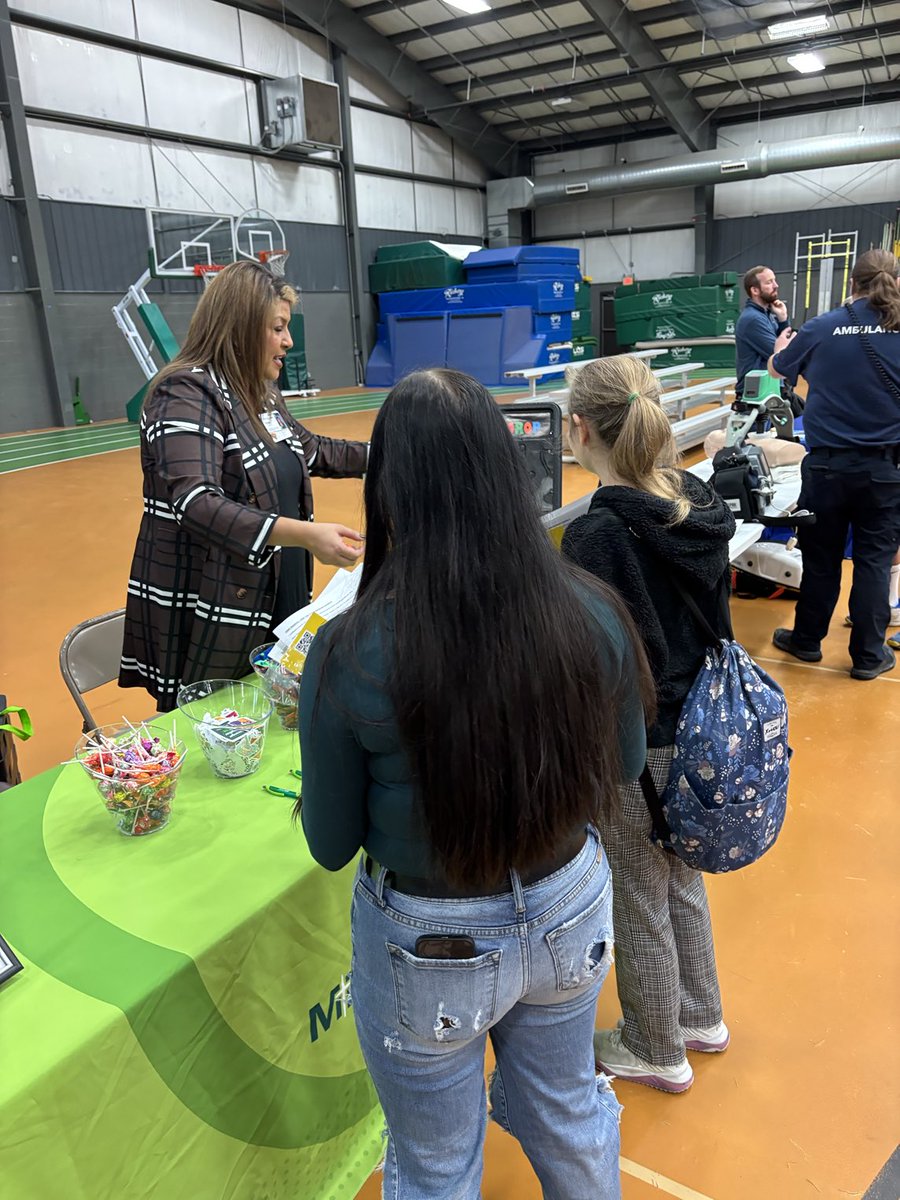 #4 pic from job fair