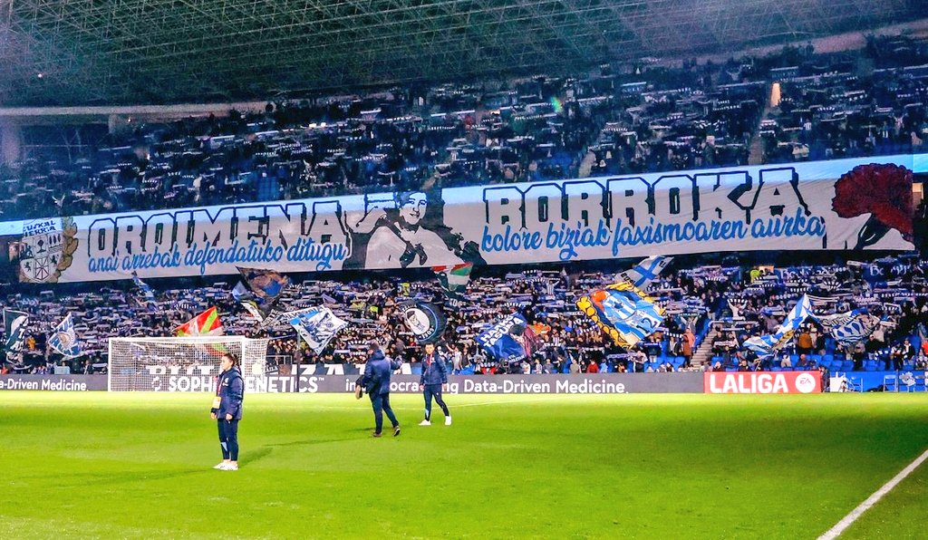 Kolore biziak faxismoaren aurka... 💙🤍

#AitorZabaleta ⚘️ #27urte