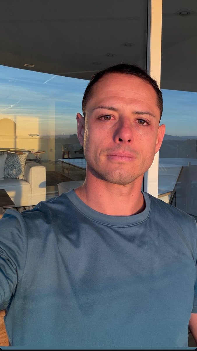 Yo cuando Bad Bunny empiece a decir que abracemos mucho a los que amamos y que vivamos siempre felices justo antes de empezar a cantar DtMF