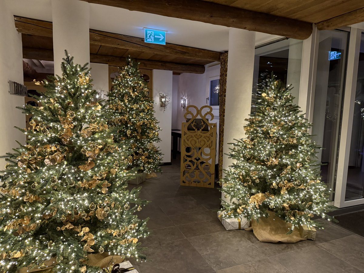 Erdnussflips. Kennt ihr? Packung einmal geöffnet…
Und jetzt stellt euch die vor mit Schoggi umhüllt. 
Champfer. Giardino mountain.