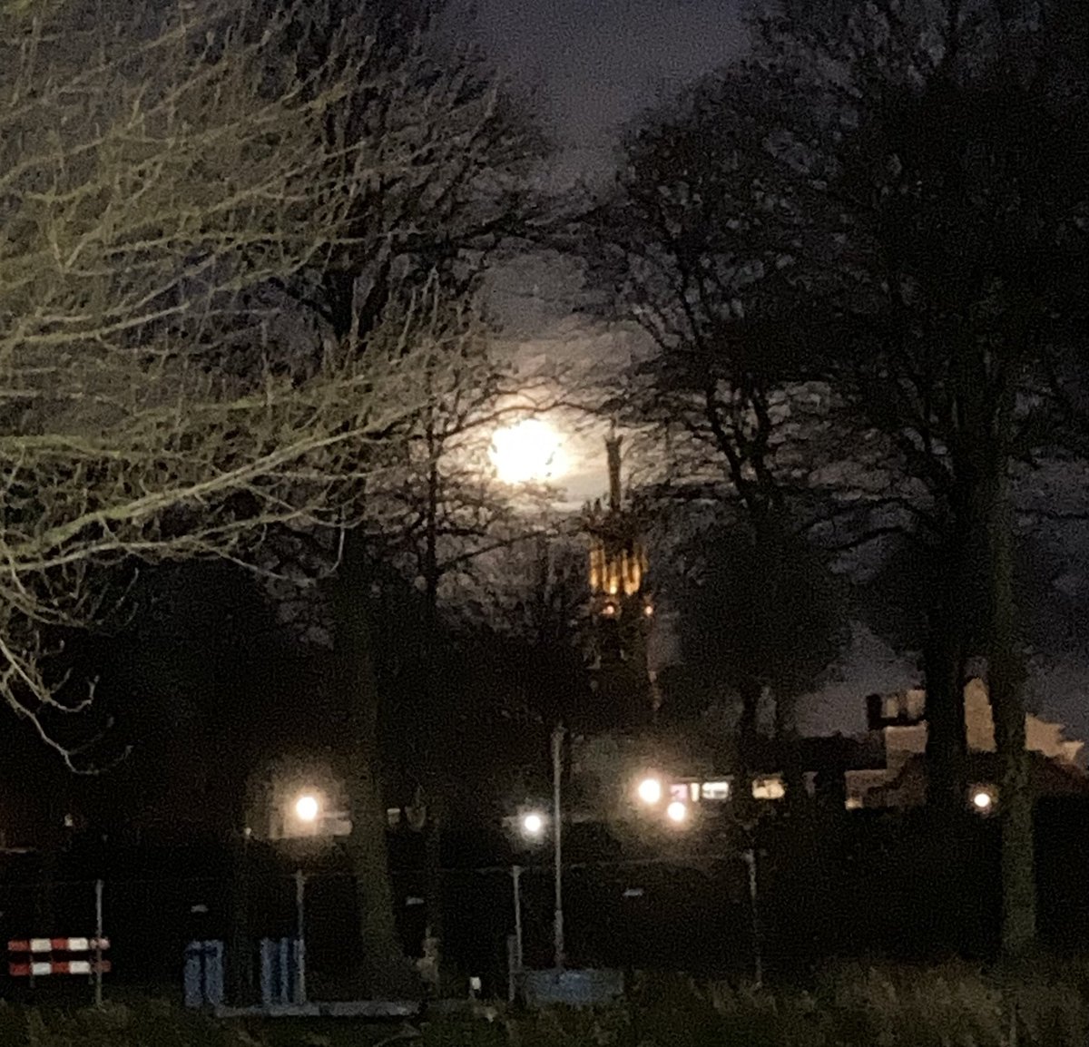 …, makkers staakt uw wild geraas… #Hulst