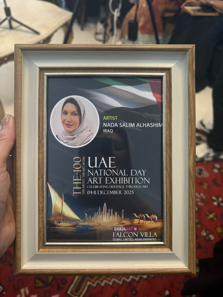 larozette2012's tweet photo. تشرفت بالمشاركة  و تكريمي   من قبل الاستاذة سلطانة كاظم في المعرض الفني بمناسبة اليوم الوطني لدولة الإمارات العربية المتحدة دام عزها يارب 🇦🇪 https://t.co/GhTcm6owFH