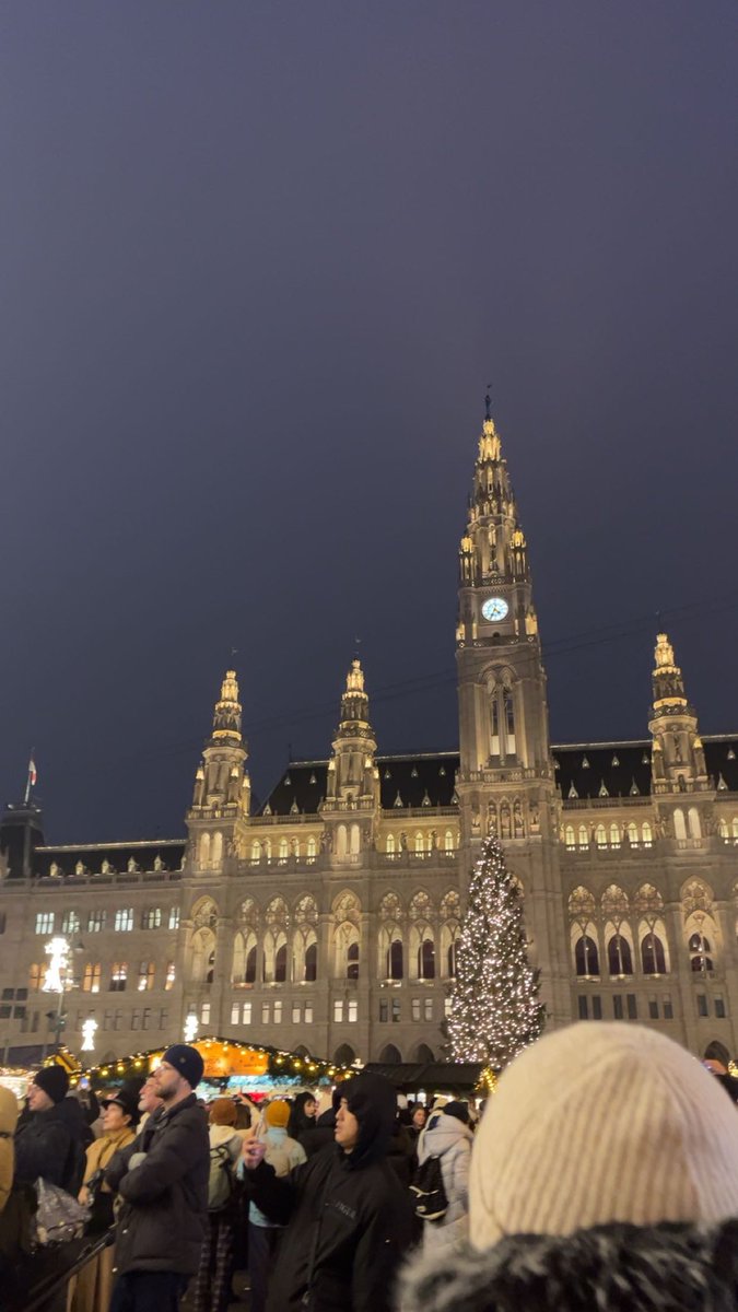 AlbdrReema's tweet photo. Vienna, Austria 🇦🇹📍 https://t.co/6h11MMewDc