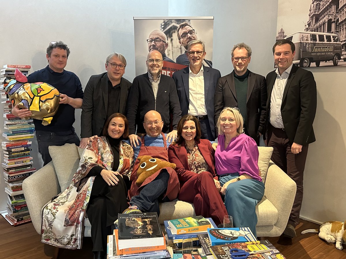 Com-Fort Food 8
Weer een fijn gezelschap en dito gesprekken…. 
Op naar editie 9! 
Mensen bij mekaar brengen aan tafel… Niets plezanter dan dat.