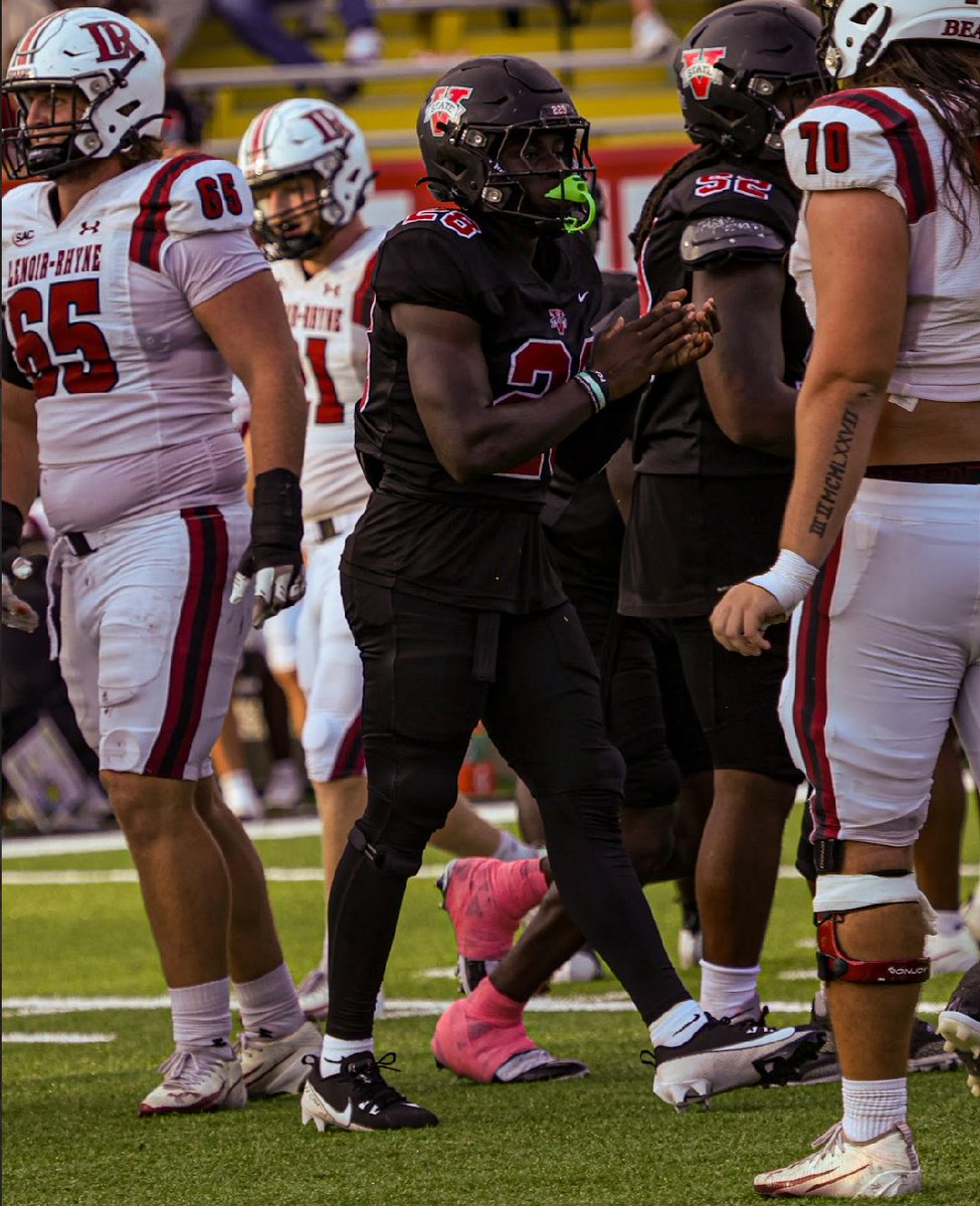 pascalj_'s tweet photo. I've decided to Submit into the transfer portal as a Redshirt Sophomore with 2 years of eligibility left by Jan 2. I want to say thank you to God and Valdosta state for this opportunity. #ThankyouJesus 
OLB/Nickel

Season stats: 
88 TKLs
6 TFLs 
2 sacks 
5 PBUs
6 QBHs https://t.co/ddFthHNiGl